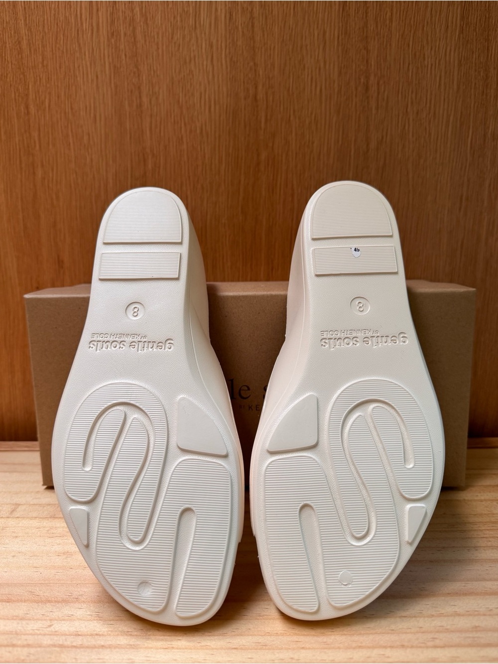 Kenneth Cole gentle souls Cream Wedge Slide Mules - Picture 6 of 7